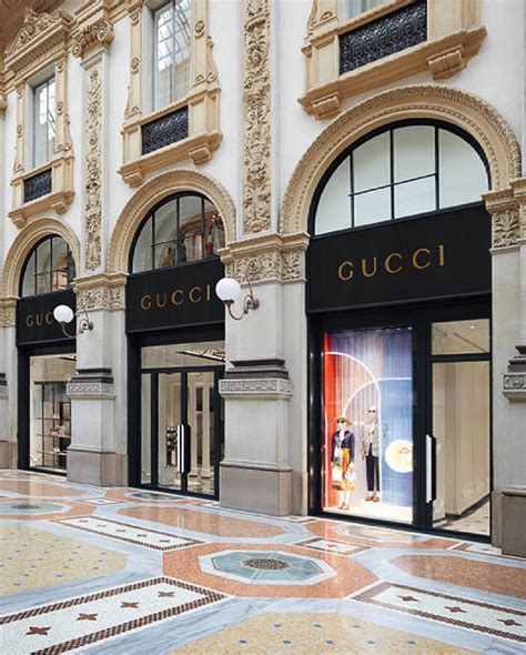 negozio che venden gucci vco|negozi gucci usati.